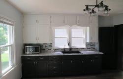 203 6th St SW, Hampton, IA 50441
