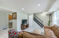 1301 N Glen Circle, Aurora, IL 60506