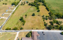 17630 Lawrence 1200, Aurora, MO 65605