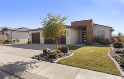 3084 E Fuchsia Dr, St George, UT 84790