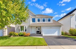 184 Cranberry Court, Melville, NY 11747