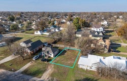 805 Gove St, Perry, OK 73077
