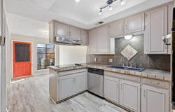 981 Chateau Valee Circle, Bedford, TX 76022