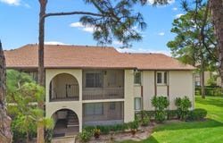 324 KNOTTY PINE Circle, Greenacres, FL 33463