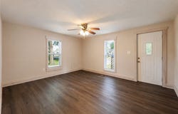 411 W N Street, Eldon, MO 65026
