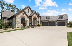 871 E Kenmare Court, Nixa, MO 65714