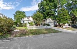 8 Wateree Court, Port Royal, SC 29902