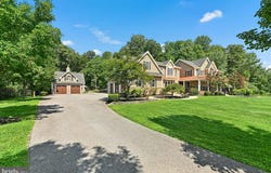 284 WALKER Road, MACUNGIE, PA 18062
