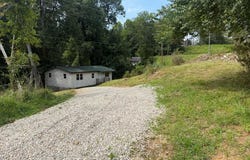 521 Morrow Rd, Huntington, WV 25701