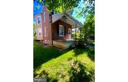 221 E 4TH Street, MEDIA, PA 19063