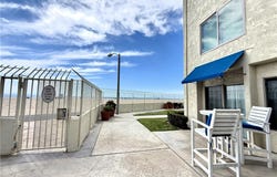 711 Pacific Coast, Huntington Beach, CA 92648