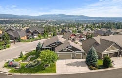 8918 E Clearview Ln, Spokane, WA 99217
