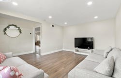 25531 Scripps St, Hayward, CA 94545