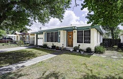 1013 Laredo, SINTON, TX 78387