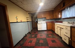 120 Allen Street, Dunmore, PA 18512