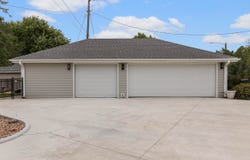 2595 W Shore Dr, Union, NE 68455