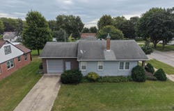 1101 1St Avenue, Ackley, IA 50601