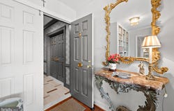10 E LEE Street, BALTIMORE, MD 21202