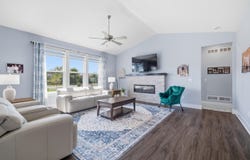 1017 Durango Dr, Hartford, WI 53027