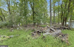 6948 HOLLENBERRY RD, SYKESVILLE, MD 21784