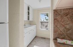 703 6th St, Marietta, OH 45750