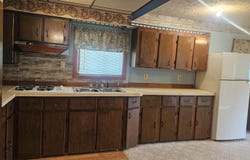 211 S Quarterline Street, Ashley, MI 48806