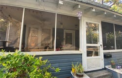 1102 NW 3RD Avenue, GAINESVILLE, FL 32601