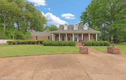 1906 Airways Boulevard, Jackson, TN 38301