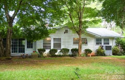 616 Pineview Lakes Road, Chester, SC 29706