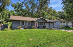 12124 E 31st Street S, Independence, MO 64052