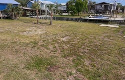 151 W 8th Ave, Horseshoe Beach, FL 32648