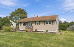 514 Harrison Ave, Manville Boro, NJ 08835-1922