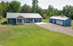 5277 S Wise Road, Shepherd, MI 48883