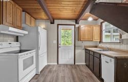 88046 LEEWARD Dr, Florence, OR 97439