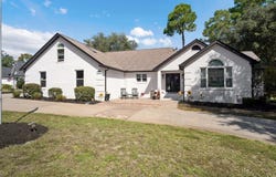 3099 Kings Ct., Little River, SC 29566