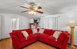 10 Erobi Ln, IowaCity, IA 52240