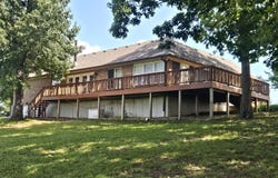 123 Sparkle Drive, Thornfield, MO 65762