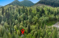 28135 E GROVE Ave, Welches, OR 97067