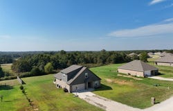 29273 Spur Circle, McLoud, OK 74801