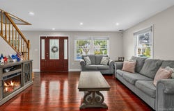 432 Argyle Road, Mineola, NY 11501