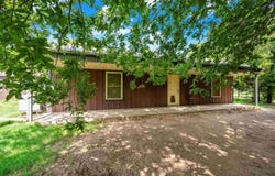 293 Whippoorwill St, Apache, OK 73006-9325