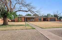 904 E Cardwell Street, Brownfield, TX 79316