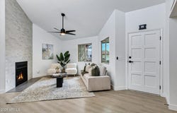 2020 W UNION HILLS Drive, Phoenix, AZ 85027