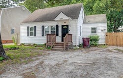 1605 Laurel Avenue, Chesapeake, VA 23325