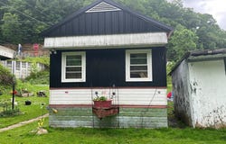 Cumberledge Ct. Rt. 250 (Hornet Hwy), Hundred, WV 26575