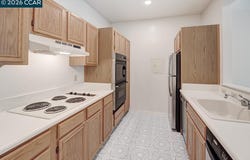 1860 Tice Creek Dr, Walnut Creek, CA 94595
