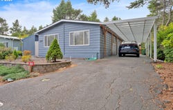 1601 RHODODENDRON Dr, Florence, OR 97439