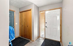 6216 S Mogen Ave, Sioux Falls, SD 57108-5701