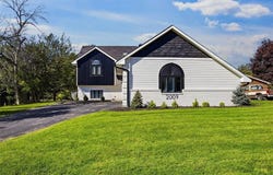2009 Memorial Drive SE, Cedar Rapids, IA 52403