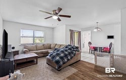 512 Lake Forest Boulevard, Daphne, AL 36526